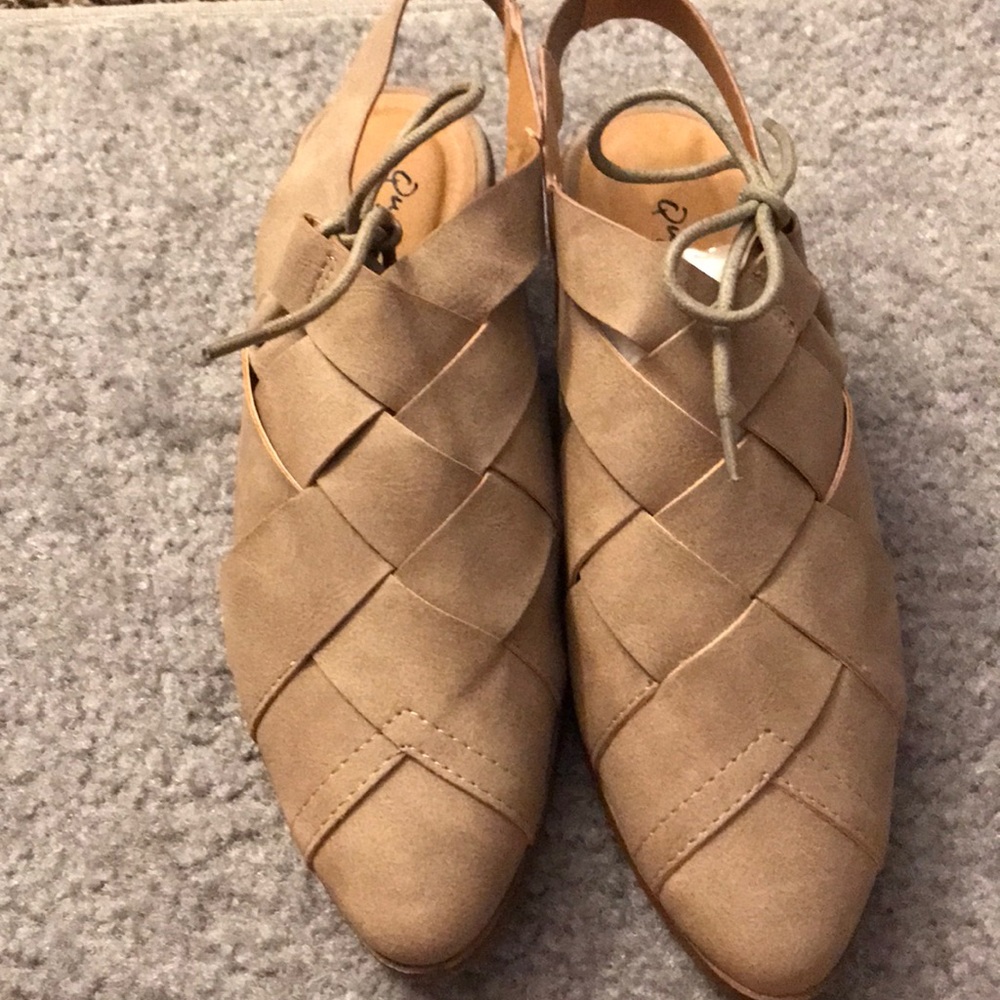 Taupe strap shoes